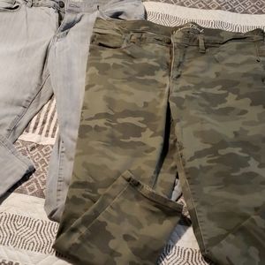 Lot of colored Universal thread jeans